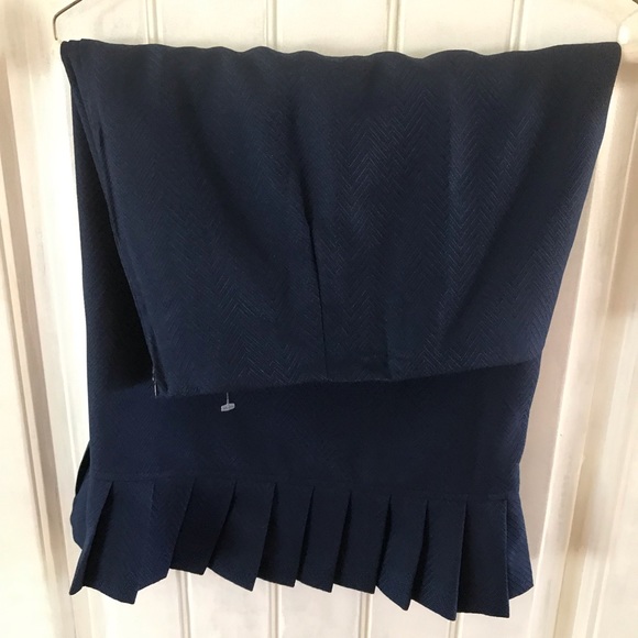 Women’s Skirt and jacket - Picture 4 of 5